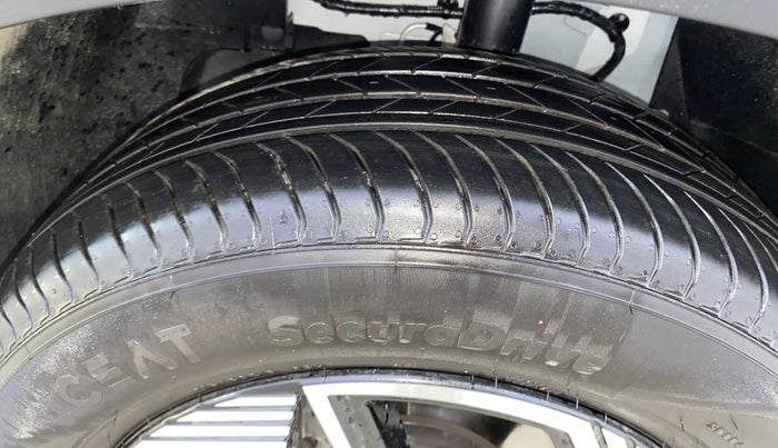 2025 Tata NEXON CREATIVE PLUS S 1.2 REVOTRON 6 AMT, Petrol, Automatic, 1,261 km, Left Front Tyre Tread