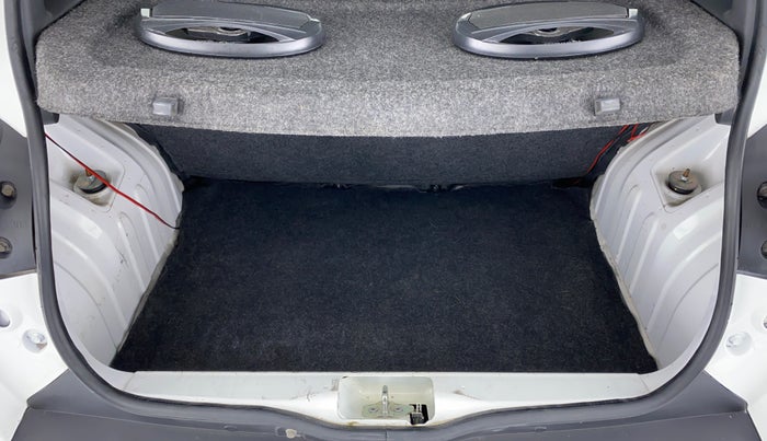 2015 Renault Kwid RXT Opt, Petrol, Manual, 26,795 km, Boot Inside