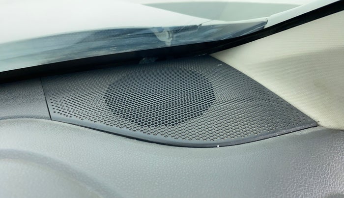 2015 Renault Kwid RXT Opt, Petrol, Manual, 26,795 km, Speaker