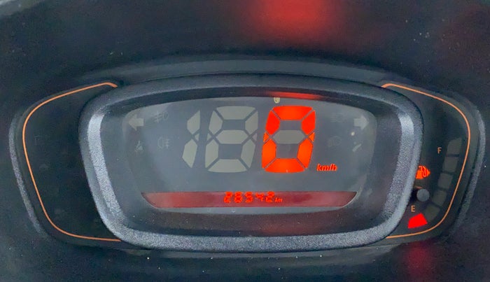 2015 Renault Kwid RXT Opt, Petrol, Manual, 26,795 km, Odometer Image