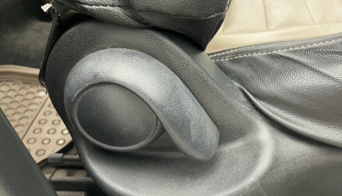 2014 Nissan Micra Active XL, Petrol, Manual, 39,225 km, Driver Side Adjustment Panel