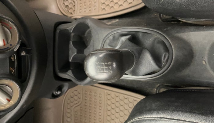 2014 Nissan Micra Active XL, Petrol, Manual, 39,225 km, Gear Lever