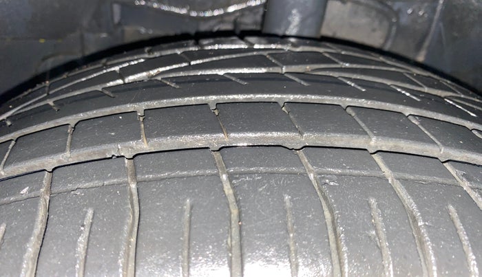 2021 Tata NEXON XMA PETROL, Petrol, Automatic, 17,349 km, Left Front Tyre Tread