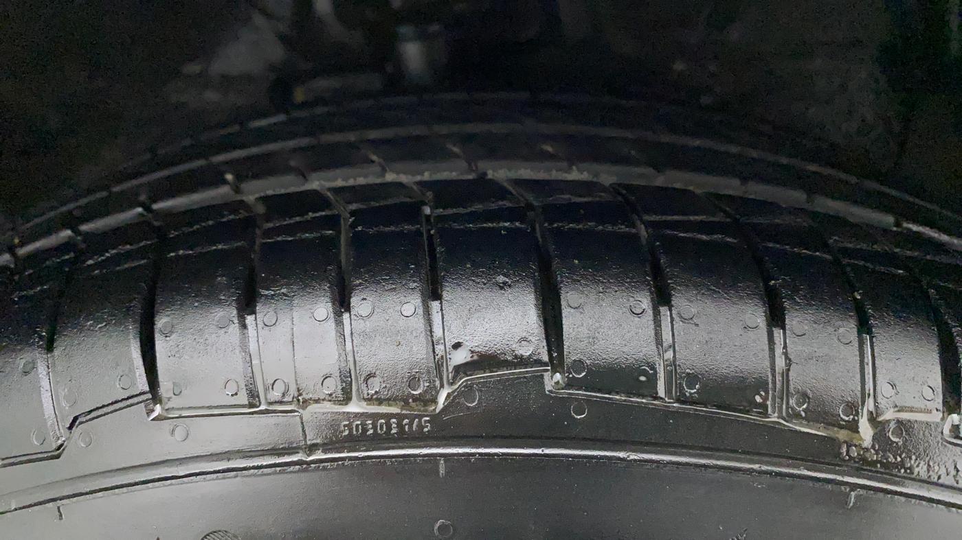 2014 Maruti Celerio VXI, Petrol, Manual, 45,547 km, Right Front Tyre Tread