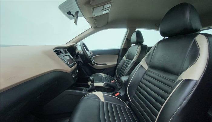 2020 Hyundai Elite i20 1.2 SPORTS PLUS VTVT, Petrol, Manual, 38,922 km, Right Side Front Door Cabin