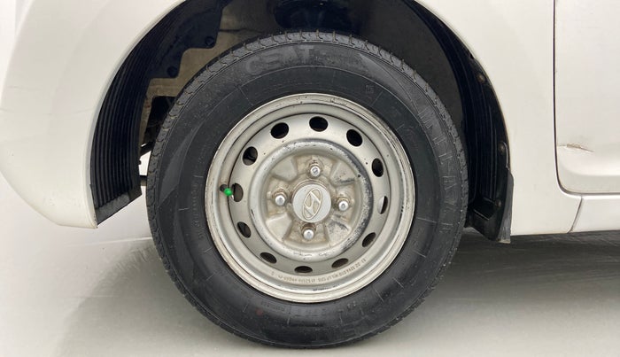 2013 Hyundai Eon ERA +, Petrol, Manual, 89,895 km, Left Front Wheel