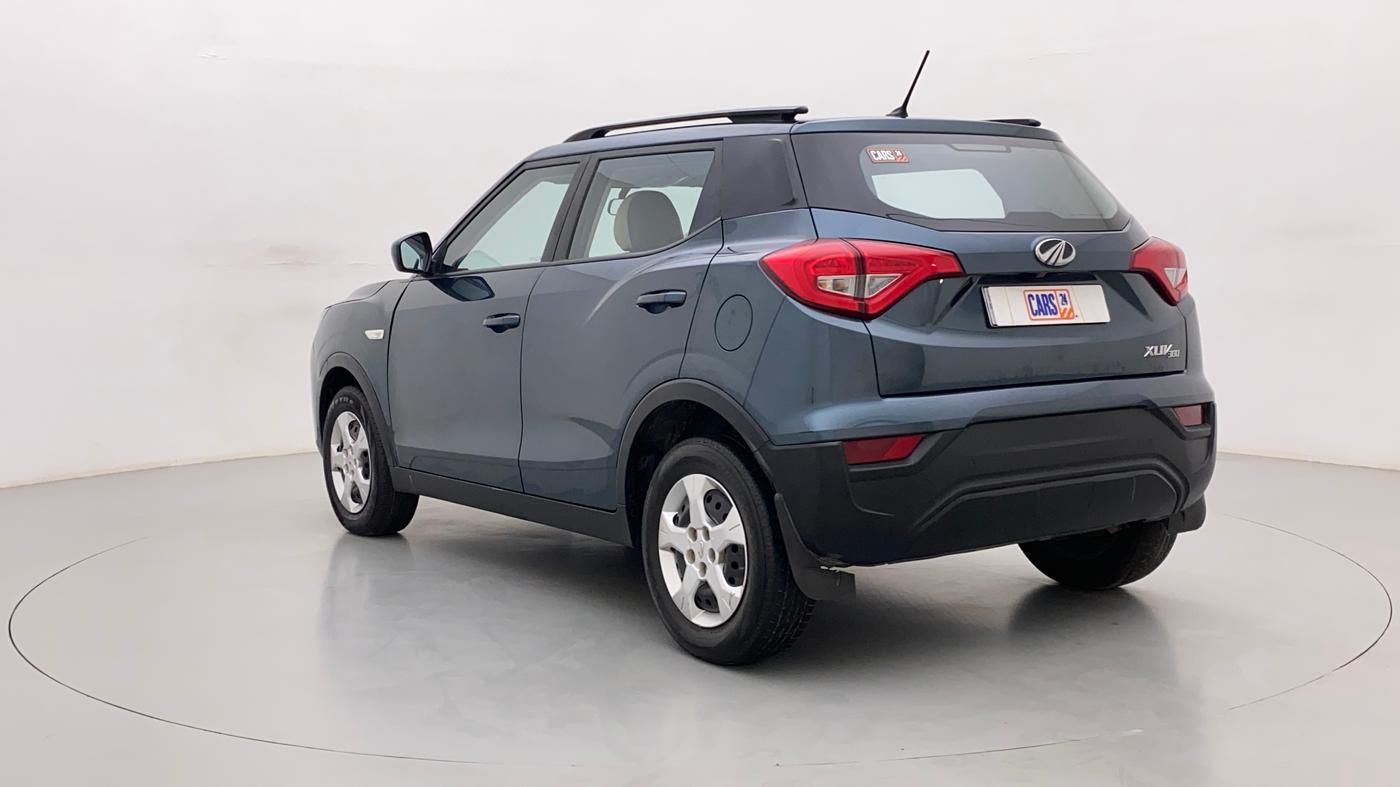 2022 Mahindra XUV300 W6 1.2 PETROL, Petrol, Manual, 45,733 km, Left Back Diagonal