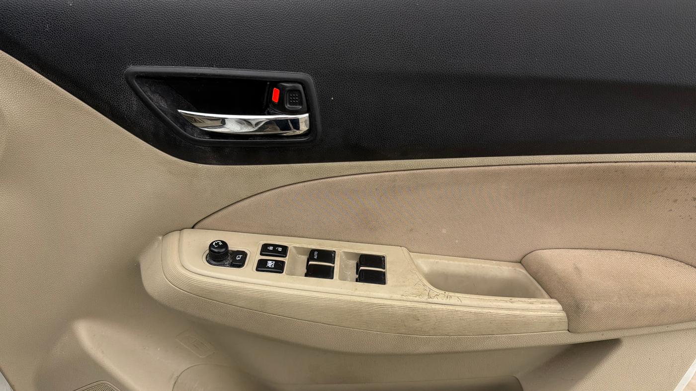 2021 Maruti Dzire VXI, Petrol, Manual, 59,299 km, Driver Side Door Panels Control