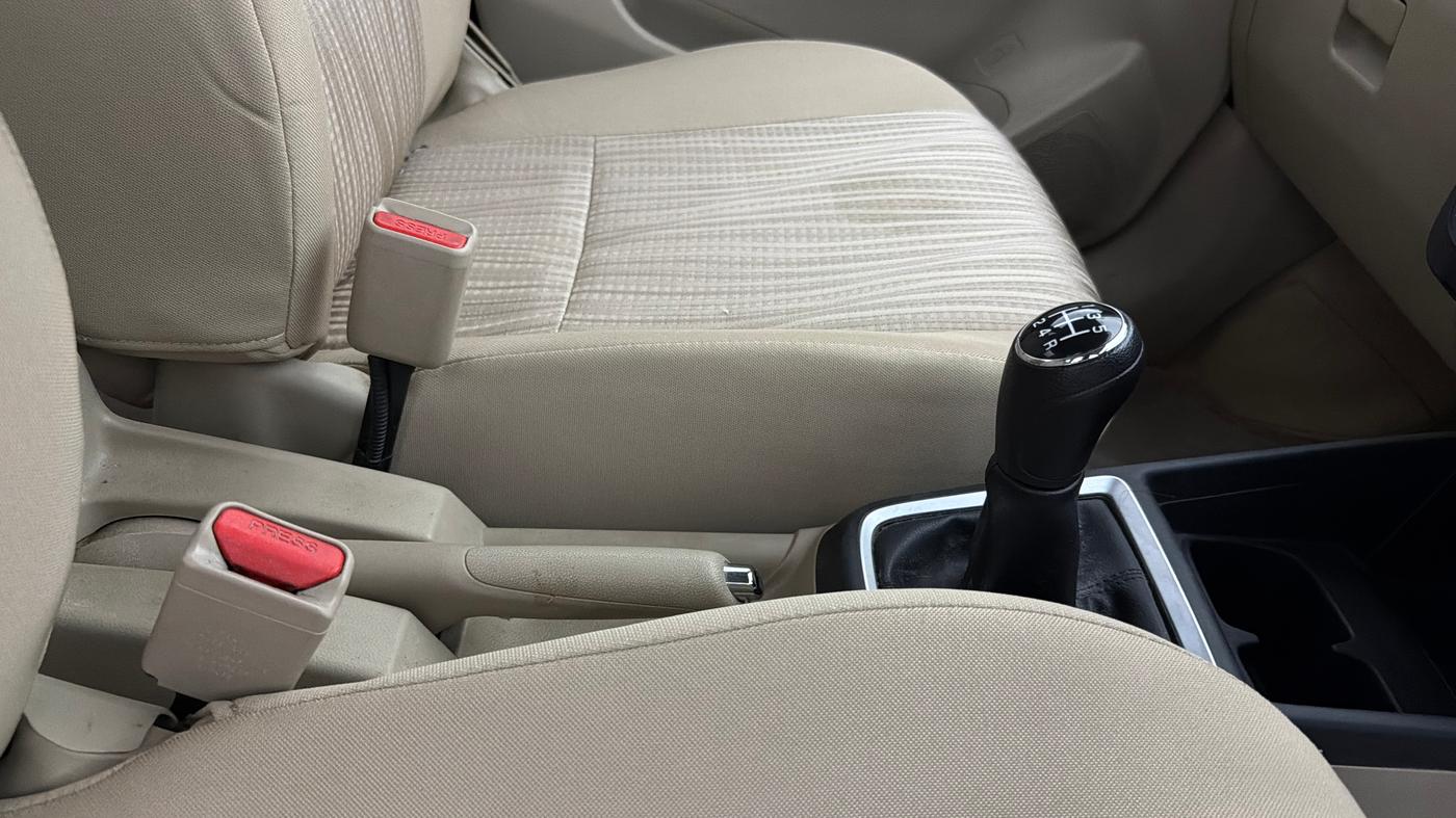 2021 Maruti Dzire VXI, Petrol, Manual, 59,299 km, Gear Lever