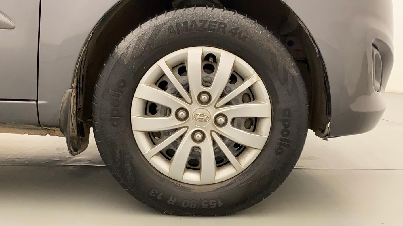 2013 Hyundai i10 SPORTZ 1.2 AT, Petrol, Automatic, 72,733 km, Right Front Wheel