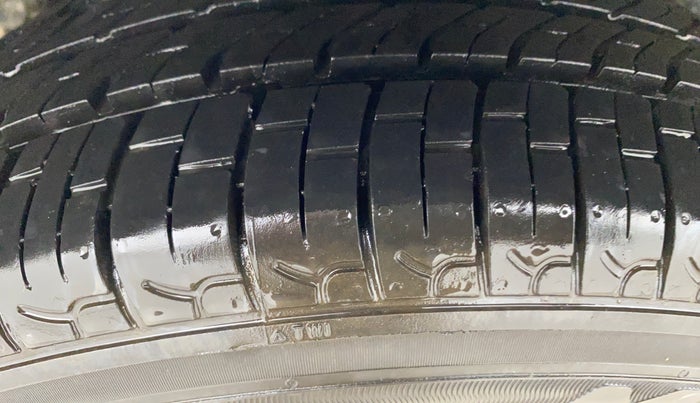 2016 Hyundai Grand i10 SPORTZ 1.2 KAPPA VTVT, Petrol, Manual, 55,544 km, Right Rear Tyre Tread