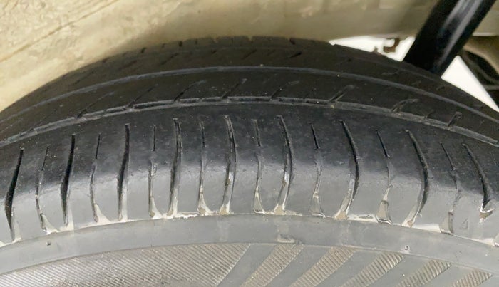 2012 Maruti Wagon R 1.0 LXI, Petrol, Manual, 45,019 km, Left Rear Tyre Tread