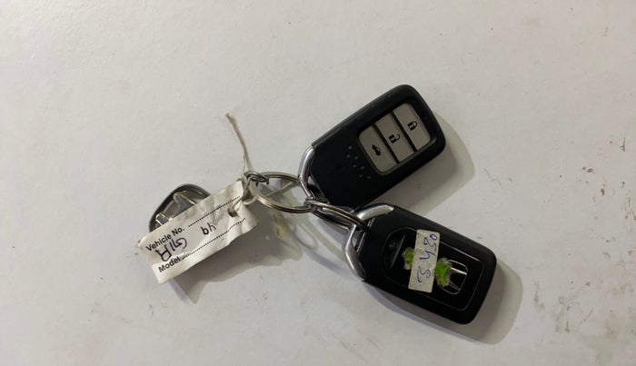 2019 Honda City 1.5L I-VTEC V MT, Petrol, Manual, 50,886 km, Key Close Up