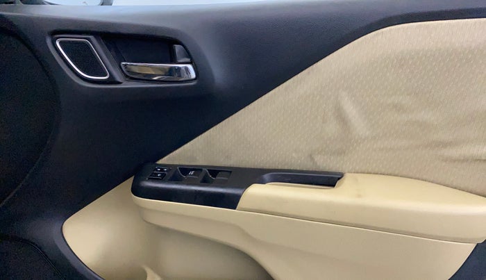 2019 Honda City 1.5L I-VTEC V MT, Petrol, Manual, 50,886 km, Driver Side Door Panels Control