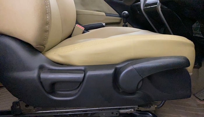 2019 Honda City 1.5L I-VTEC V MT, Petrol, Manual, 50,886 km, Driver Side Adjustment Panel