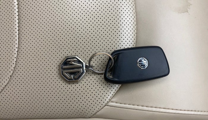 2021 MG HECTOR SHARP 2.0 DIESEL, Diesel, Manual, 73,557 km, Key Close Up