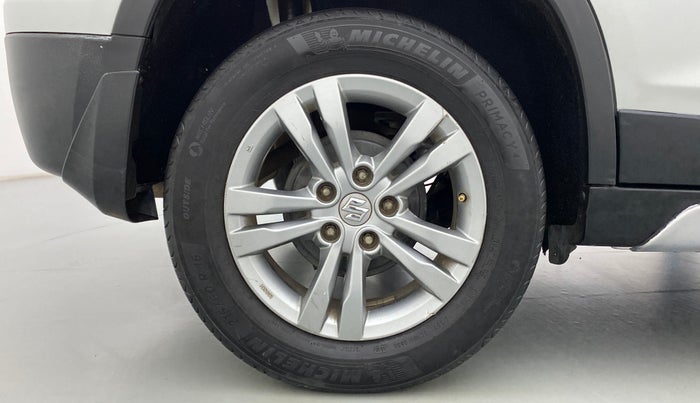2017 Maruti Vitara Brezza ZDI PLUS, Diesel, Manual, 80,257 km, Right Rear Wheel