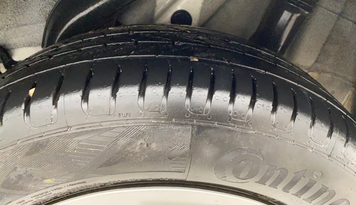 2018 Hyundai Verna 1.4 E PETROL, Petrol, Manual, 87,409 km, Left Rear Tyre Tread
