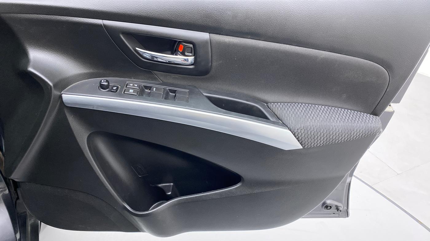 2022 Maruti S Cross ZETA SHVS PETROL, Petrol, Manual, 14,297 km, Driver Side Door Panels Control