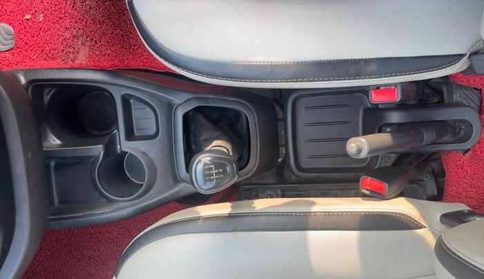 2019 Datsun Redi Go A, Petrol, Manual, 28,095 km, Gear Lever