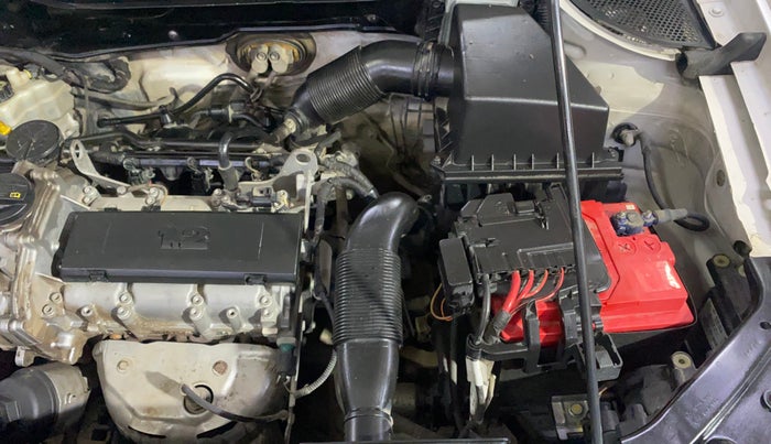 2015 Volkswagen Polo HIGHLINE1.2L, Petrol, Manual, 51,135 km, Engine View - Left