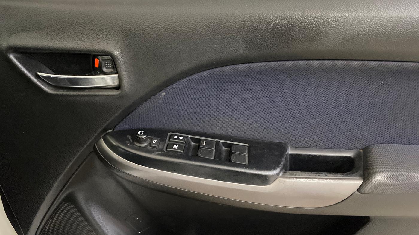2019 Toyota Glanza G ISG, Petrol, Manual, 44,879 km, Driver Side Door Panels Control