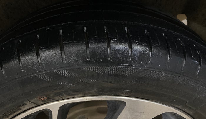 2019 Toyota Glanza G ISG, Petrol, Manual, 44,879 km, Left Rear Tyre Tread