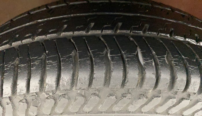 2010 Maruti Alto K10 VXI P, Petrol, Manual, 16,872 km, Left Front Tyre Tread