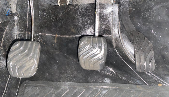 2020 Renault Kwid RXT 1.0 (O), Petrol, Manual, 20,804 km, Pedals