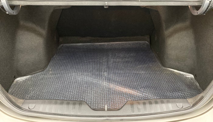 2018 Maruti Ciaz 1.5 SIGMA SHVS, Petrol, Manual, 26,968 km, Boot Inside