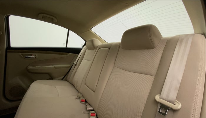 2018 Maruti Ciaz 1.5 SIGMA SHVS, Petrol, Manual, 26,968 km, Right Side Rear Door Cabin