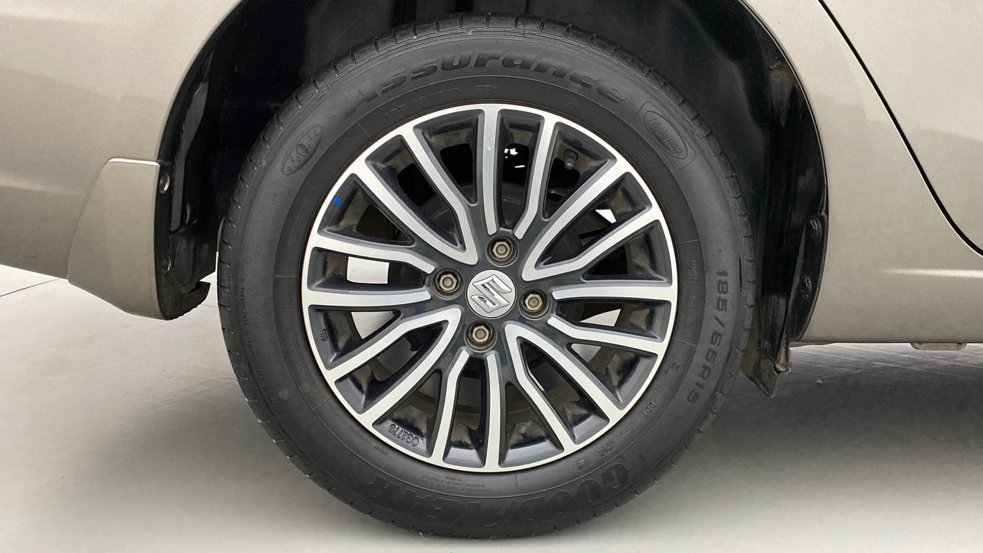 2018 Maruti Ciaz 1.5 SIGMA SHVS, Petrol, Manual, 26,968 km, Right Rear Wheel