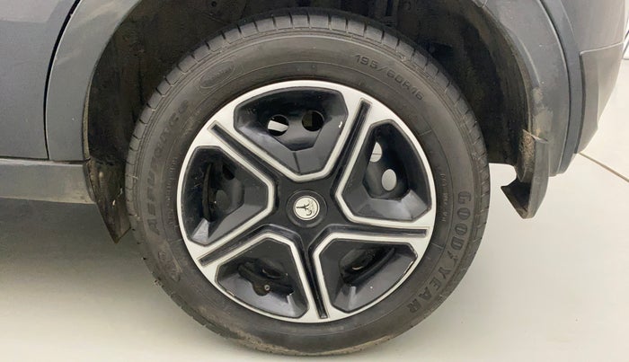 2019 Tata NEXON XM PETROL, CNG, Manual, 28,058 km, Left Rear Wheel