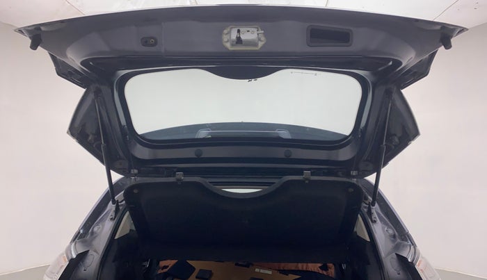 2019 Tata NEXON XM PETROL, CNG, Manual, 28,058 km, Boot Door Open