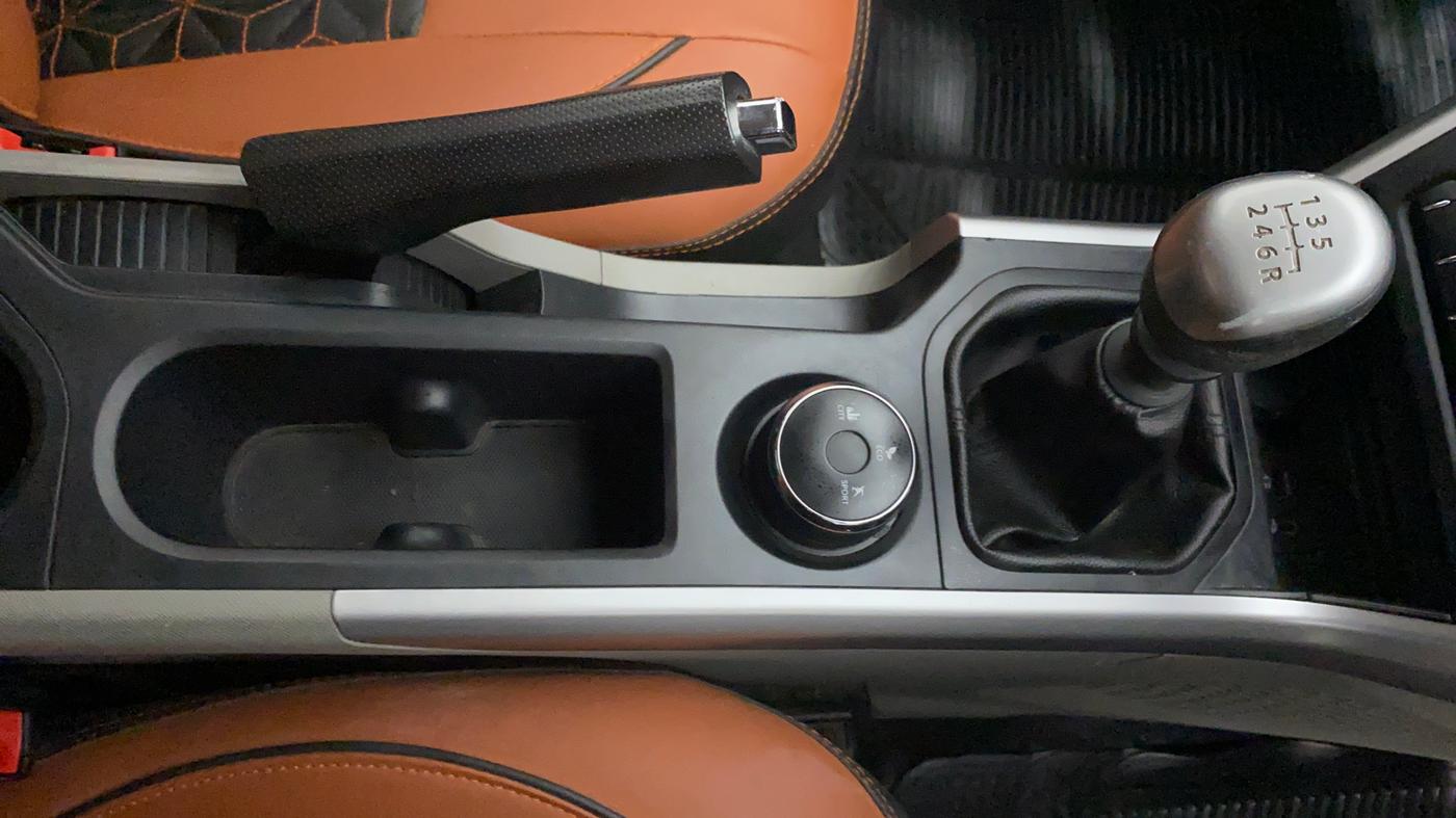 2019 Tata NEXON XM PETROL, CNG, Manual, 28,058 km, Gear Lever