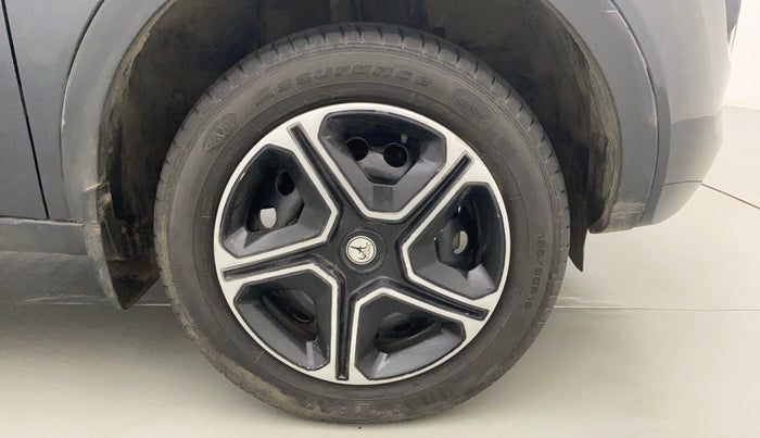 2019 Tata NEXON XM PETROL, CNG, Manual, 28,058 km, Right Front Wheel