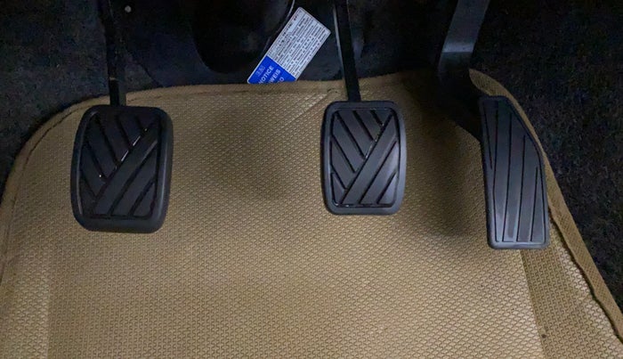 2019 Maruti Celerio VXI CNG, CNG, Manual, 31,583 km, Pedals