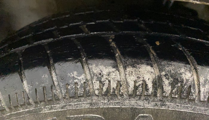 2019 Maruti Celerio VXI CNG, CNG, Manual, 31,583 km, Left Front Tyre Tread
