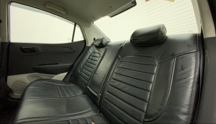 2020 Hyundai AURA S 1.2 CNG, CNG, Manual, 68,662 km, Right Side Rear Door Cabin