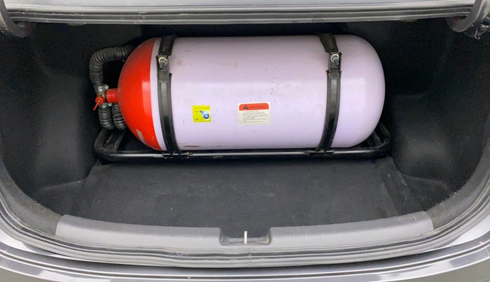 2020 Hyundai AURA S 1.2 CNG, CNG, Manual, 68,662 km, Boot Inside