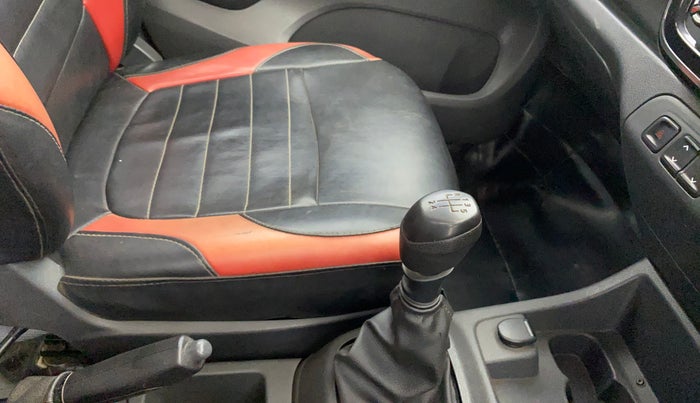 2016 Renault Kwid RXT 0.8, Petrol, Manual, 37,995 km, Gear Lever