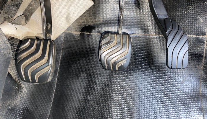 2016 Renault Kwid RXT 0.8, Petrol, Manual, 37,995 km, Pedals