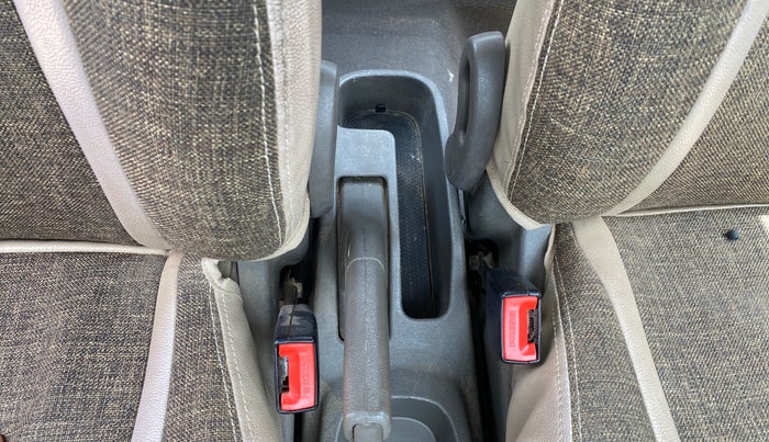 2016 Hyundai i10 MAGNA 1.1, CNG, Manual, 1,47,098 km, Driver Side Adjustment Panel