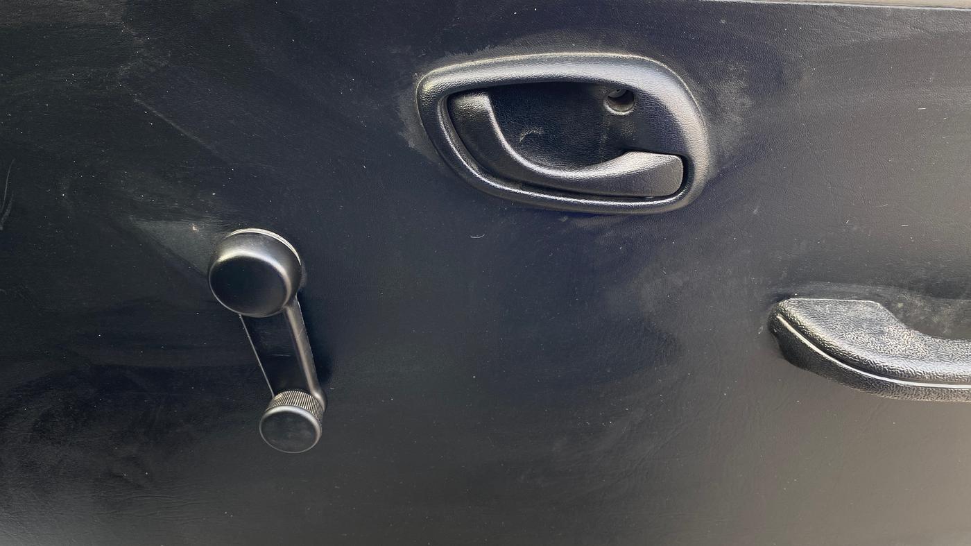 2024 Maruti Eeco 5 STR AC, Petrol, Manual, 8,052 km, Driver Side Door Panels Control