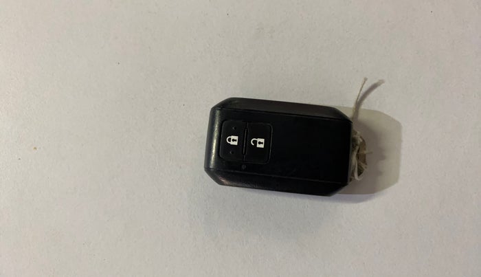 2022 Maruti Baleno ZETA PETROL 1.2, Petrol, Manual, 36,193 km, Key Close Up