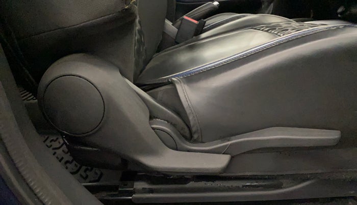 2022 Maruti Baleno ZETA PETROL 1.2, Petrol, Manual, 36,193 km, Driver Side Adjustment Panel