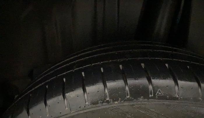 2022 Maruti Baleno ZETA PETROL 1.2, Petrol, Manual, 36,193 km, Left Rear Tyre Tread