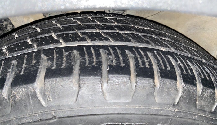 2017 Hyundai Creta SX (O) 1.6 DIESEL, Diesel, Manual, 90,413 km, Left Front Tyre Tread