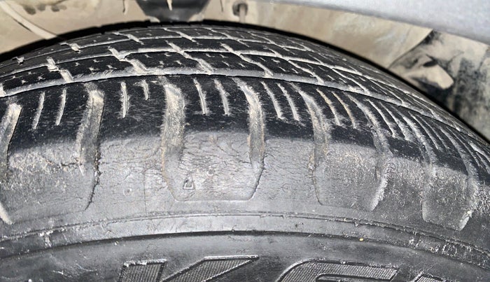 2017 Hyundai Creta SX (O) 1.6 DIESEL, Diesel, Manual, 90,413 km, Right Front Tyre Tread