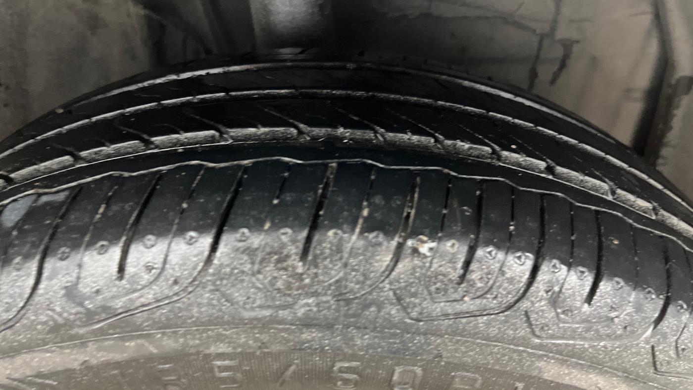 2018 Toyota YARIS VX CVT, Petrol, Automatic, 31,719 km, Right Front Tyre Tread